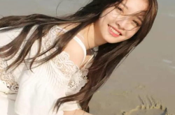 女生淡雅气质的十大经典图片,十大经典女生头像诠释时尚韵味