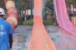 小姐姐水上滑梯视频大全,小姐姐水上滑梯视频大全集锦