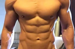 娱乐吃瓜酱肌肉男,健身圈新宠，肌肉男子的力量与魅力